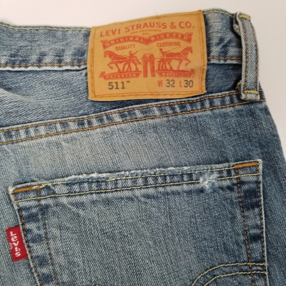 Levi's 511 Slim Fit Jeans Destructed 32x30